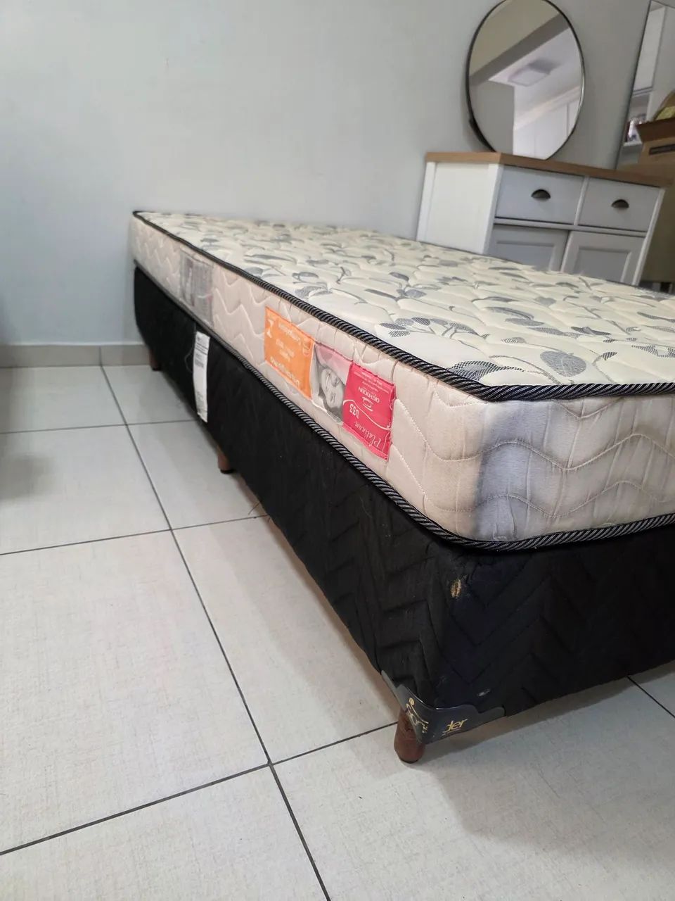 Cama box + colchão solteiro | Conservada | Contagem -MG - Foto 3