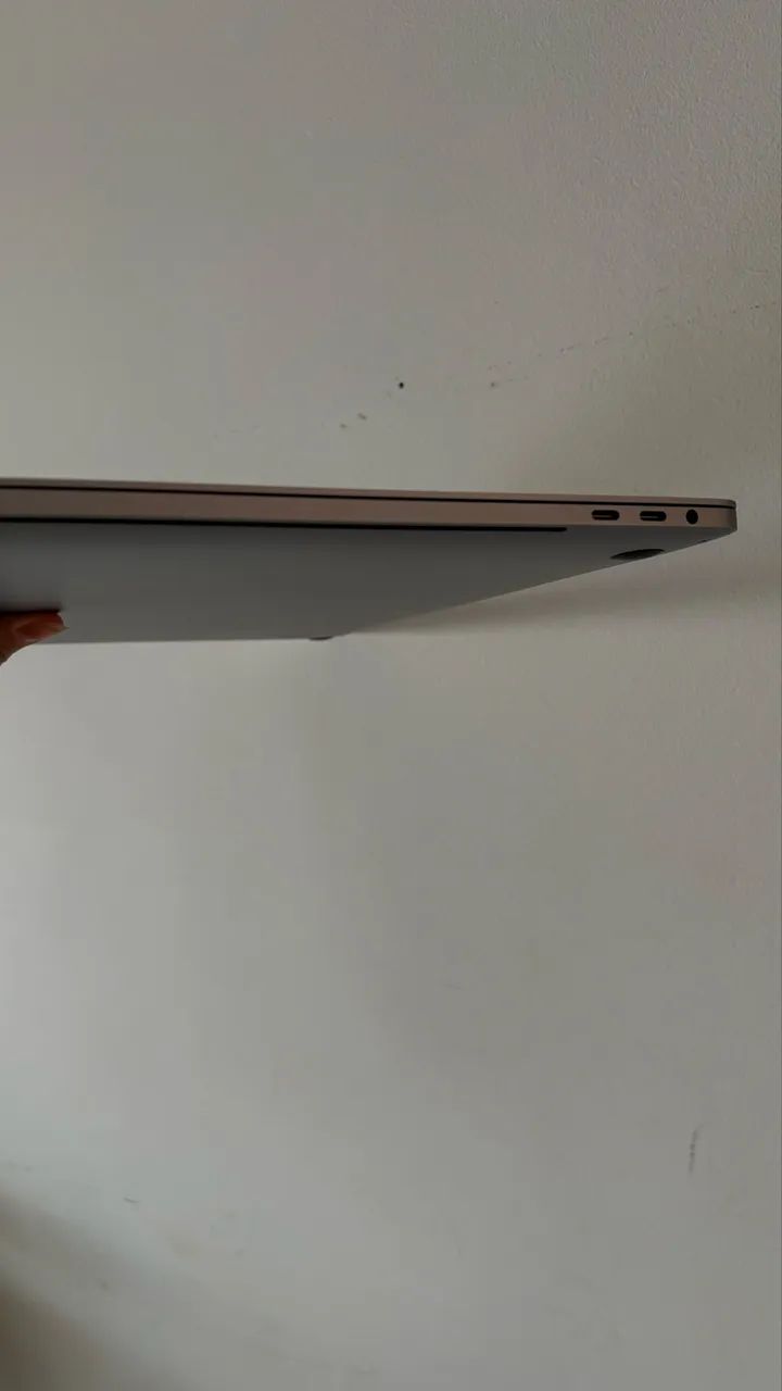 MACBOOK PRO 19 - Foto 4