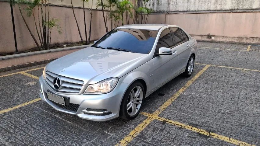 Mercedes-Benz C-180 CGI Classic 1.8 16V 156cv Aut. 2012