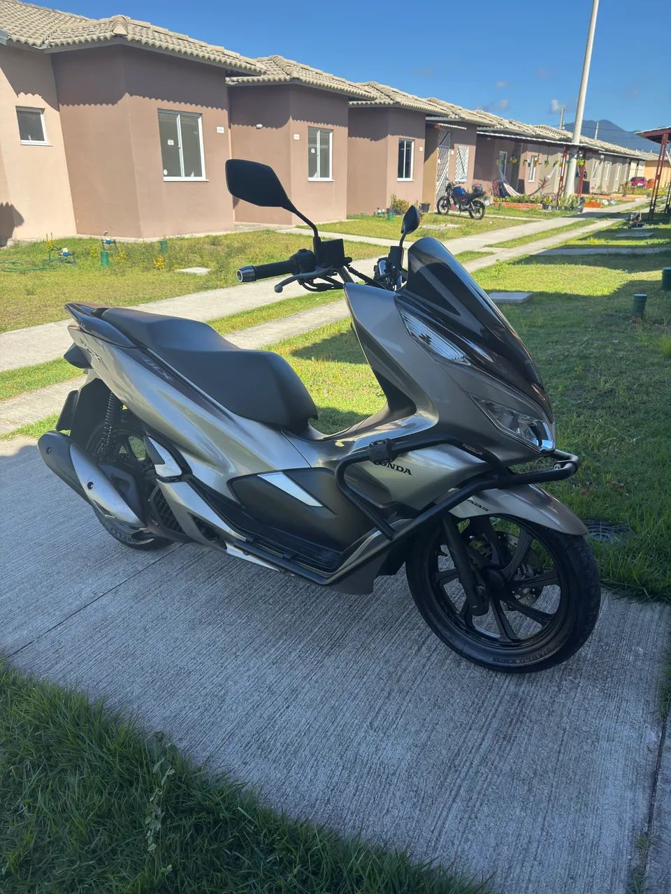 PCX 2022 DLX - Foto 5