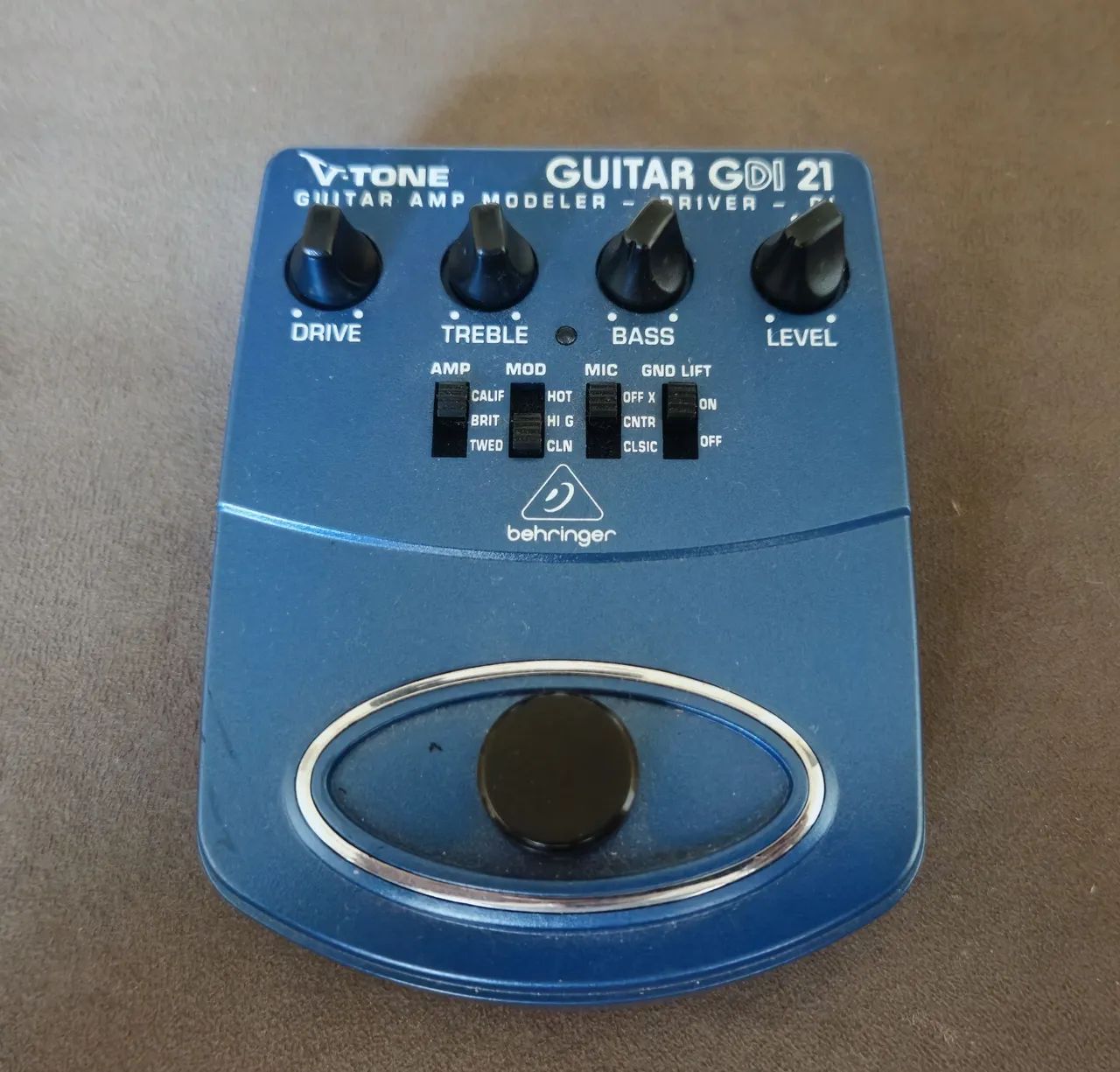 Pedal Behringer GDI 21