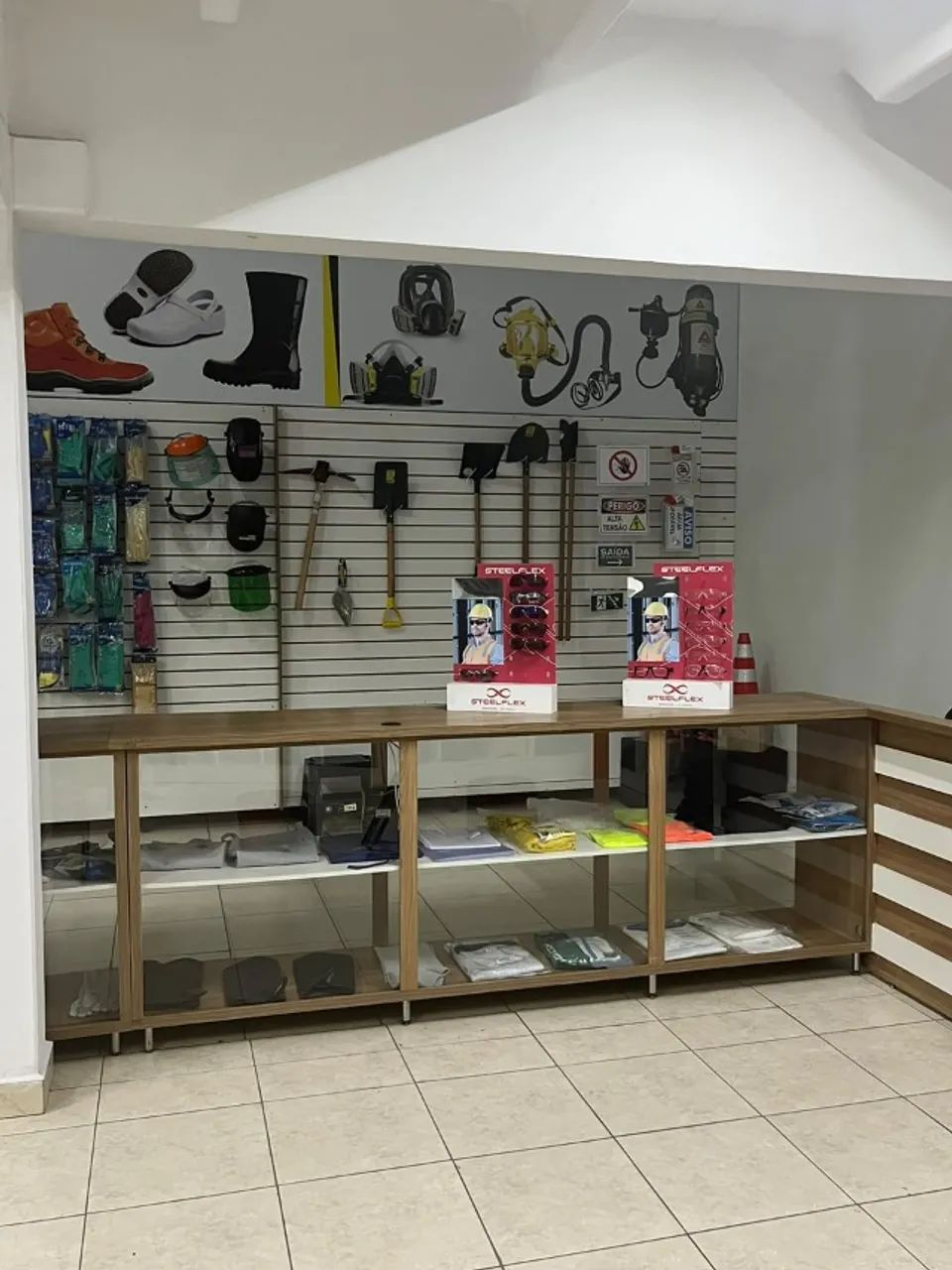 Balção em MDF com vidro - Foto 3