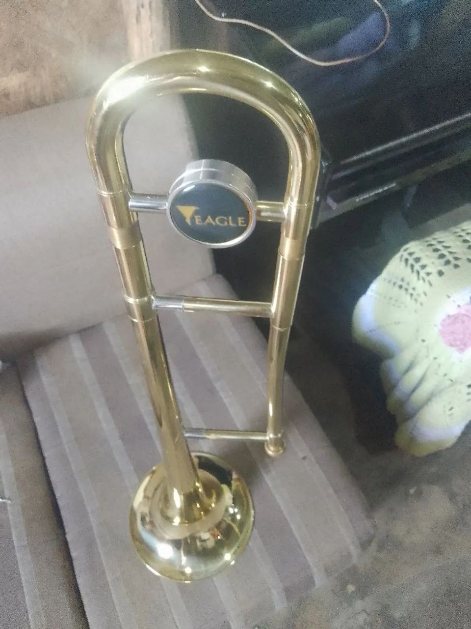 Vendo trombone em sib Eagle  - Foto 2