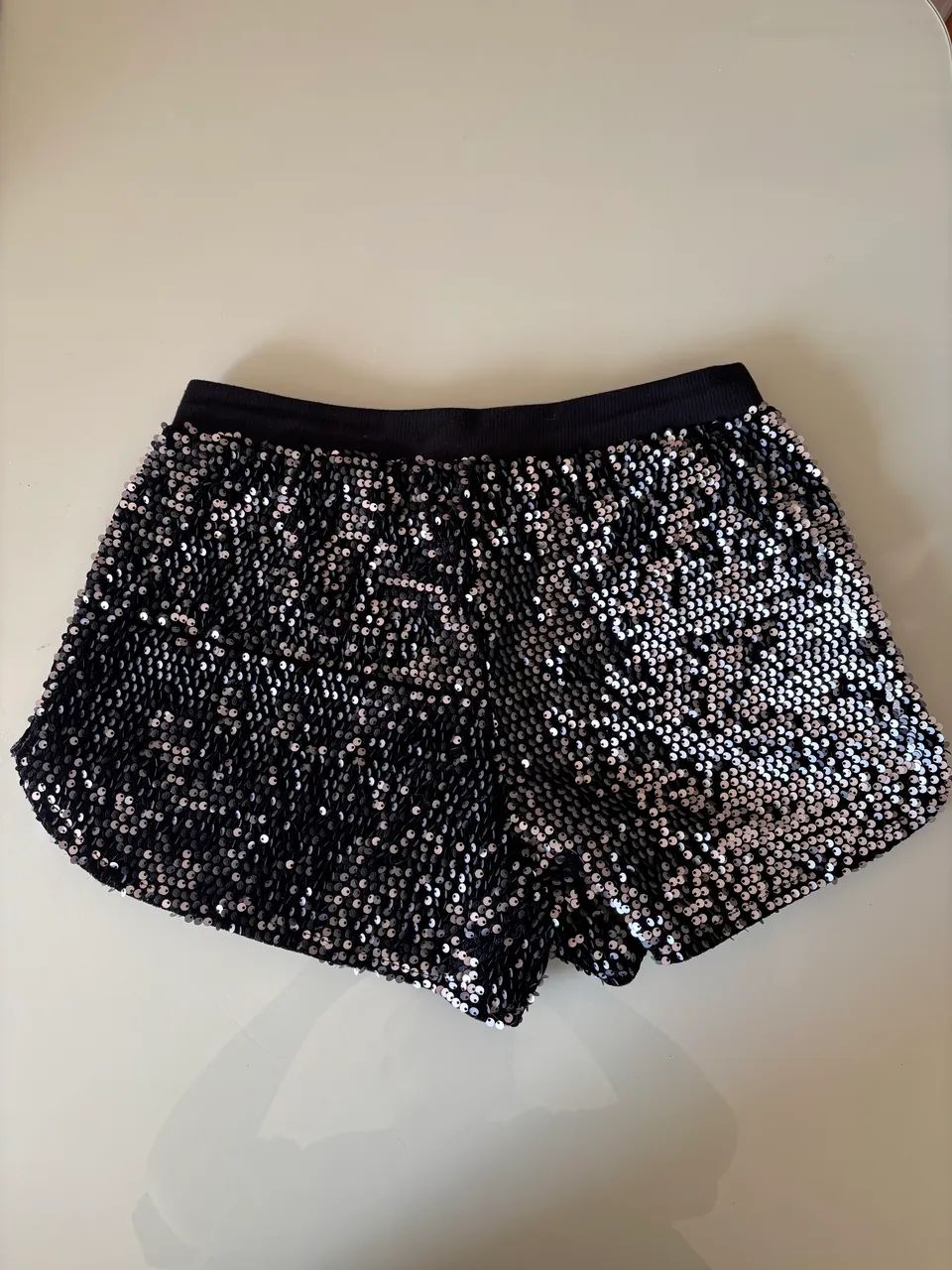 Shorts com paetê TAM M - Foto 3
