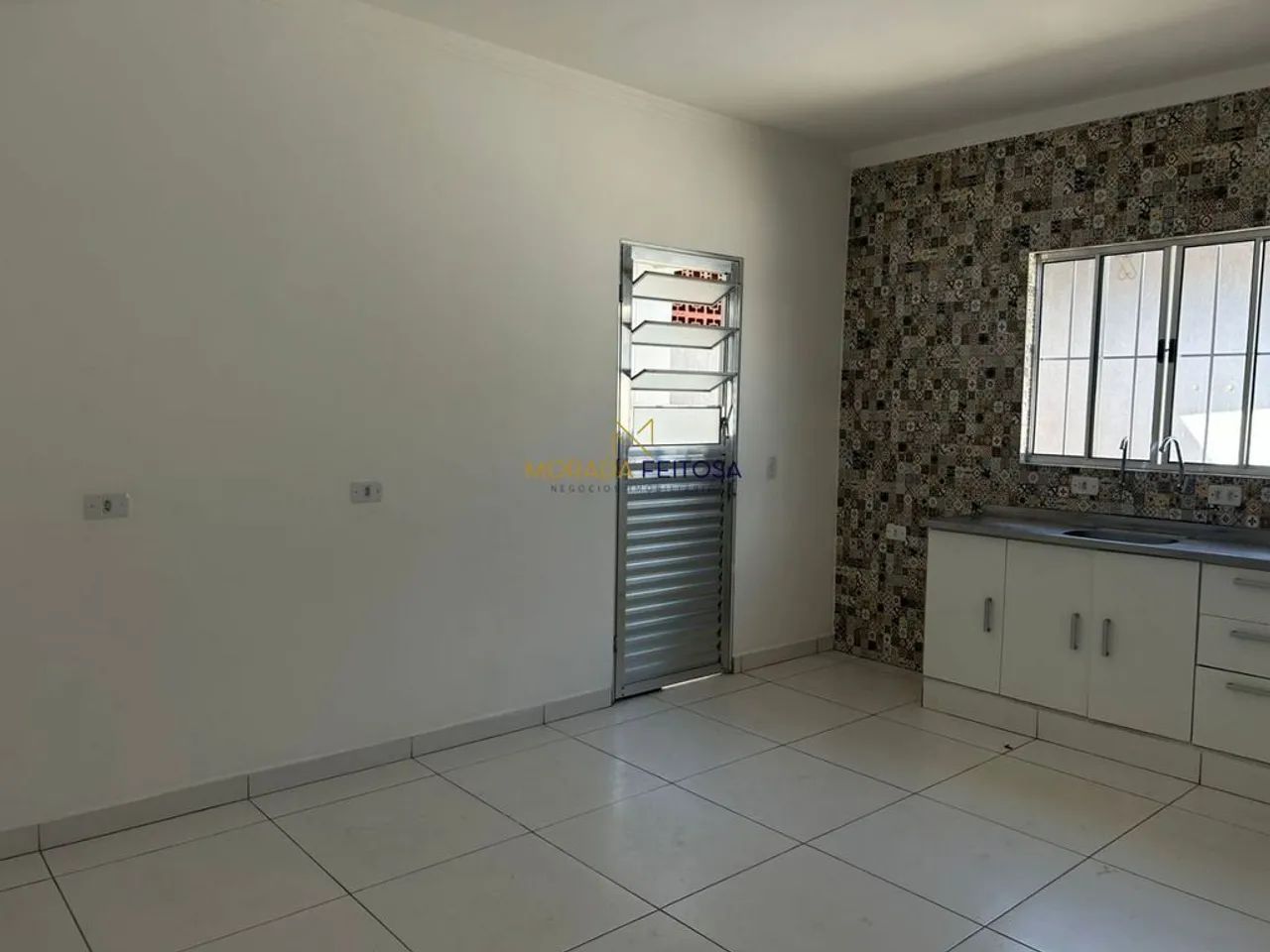 CASA COM 03 QUARTOS E 01 VAGA PARA ALUGAR NA VILA NHOCUNÉ - Foto 4