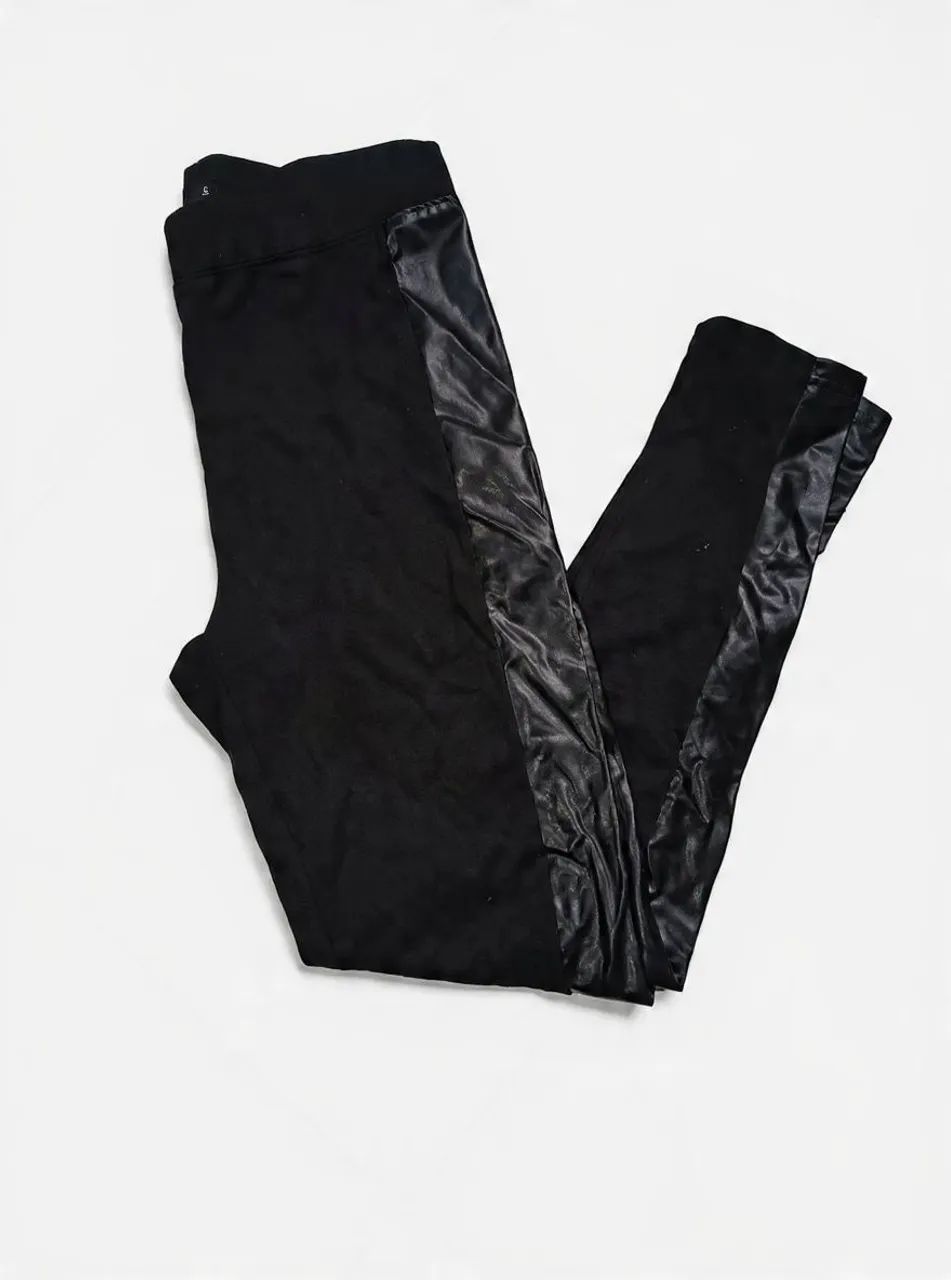 Calça legging preta Marisa tamanho G 