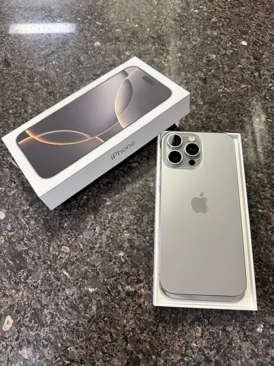 iPhone 16 Pro Max 256GB - Bateria 100% - Nota Fiscal - Celulares e