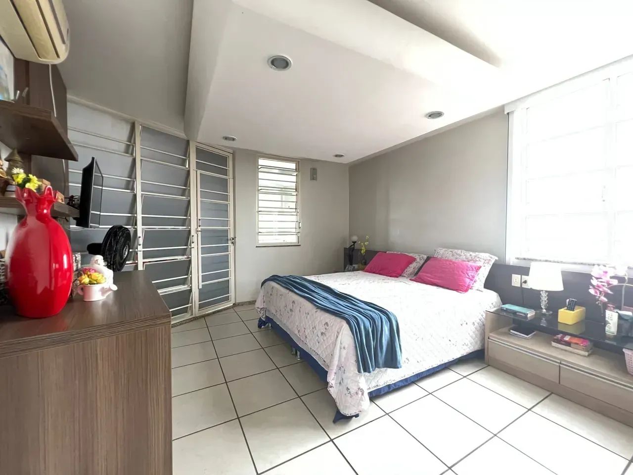 00095 - CASA TRIPLEX - RUA CONFROTAÇÃO - Foto 3