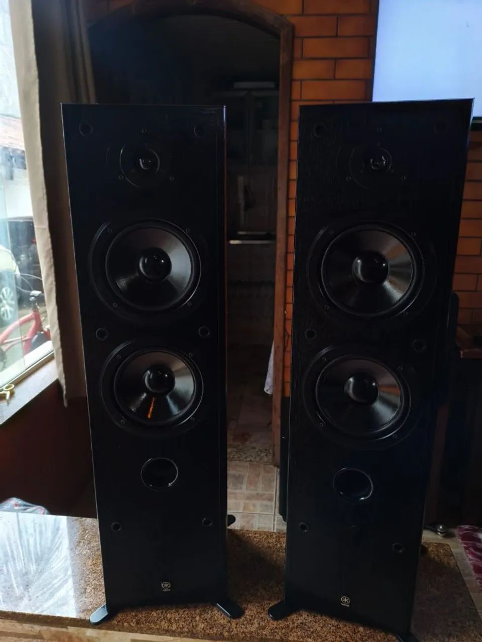 par de caixas yamaha Ns 50f - Foto 2