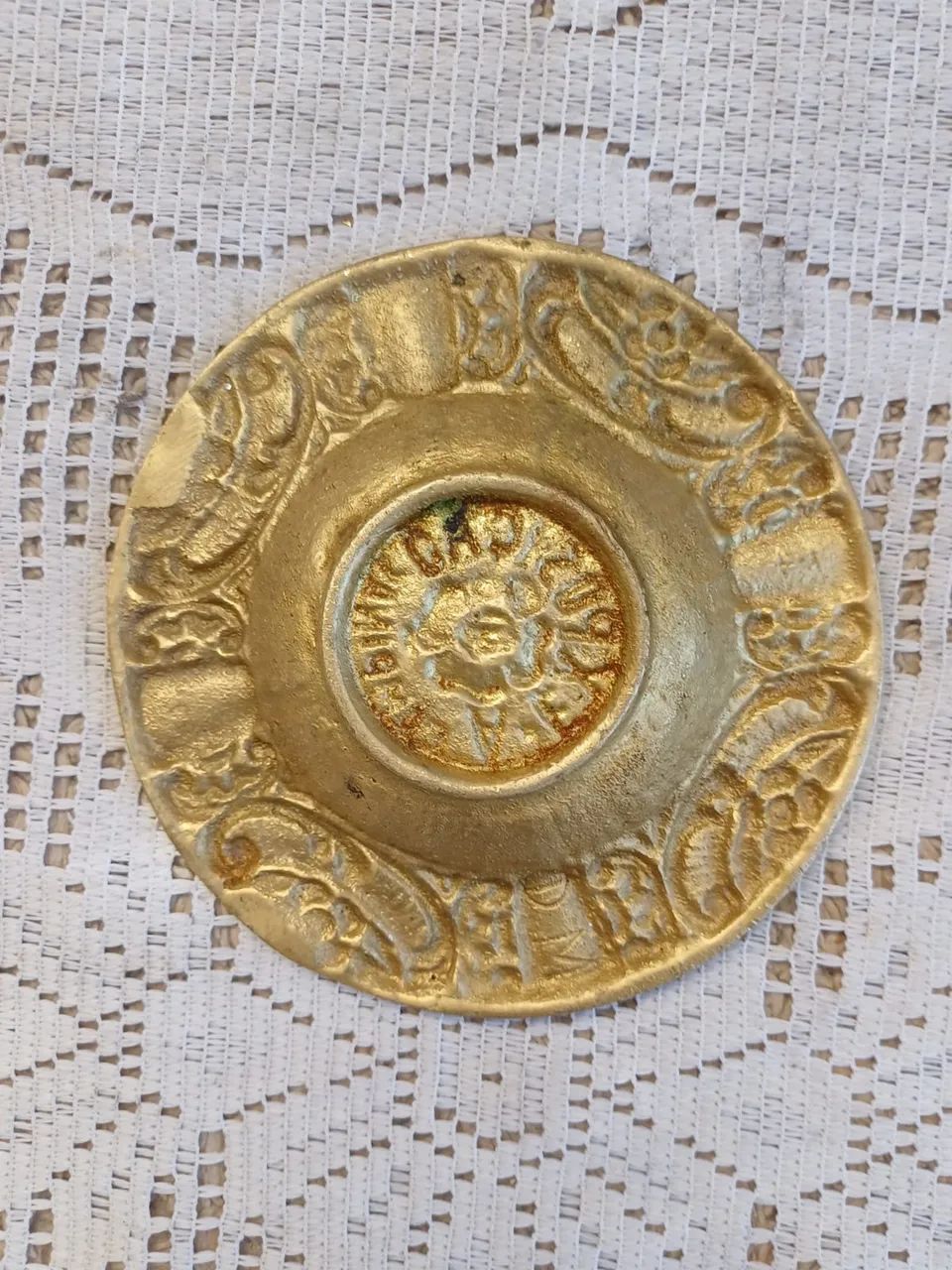 Cinzeiro antigo em bronze maciço  - Foto 2