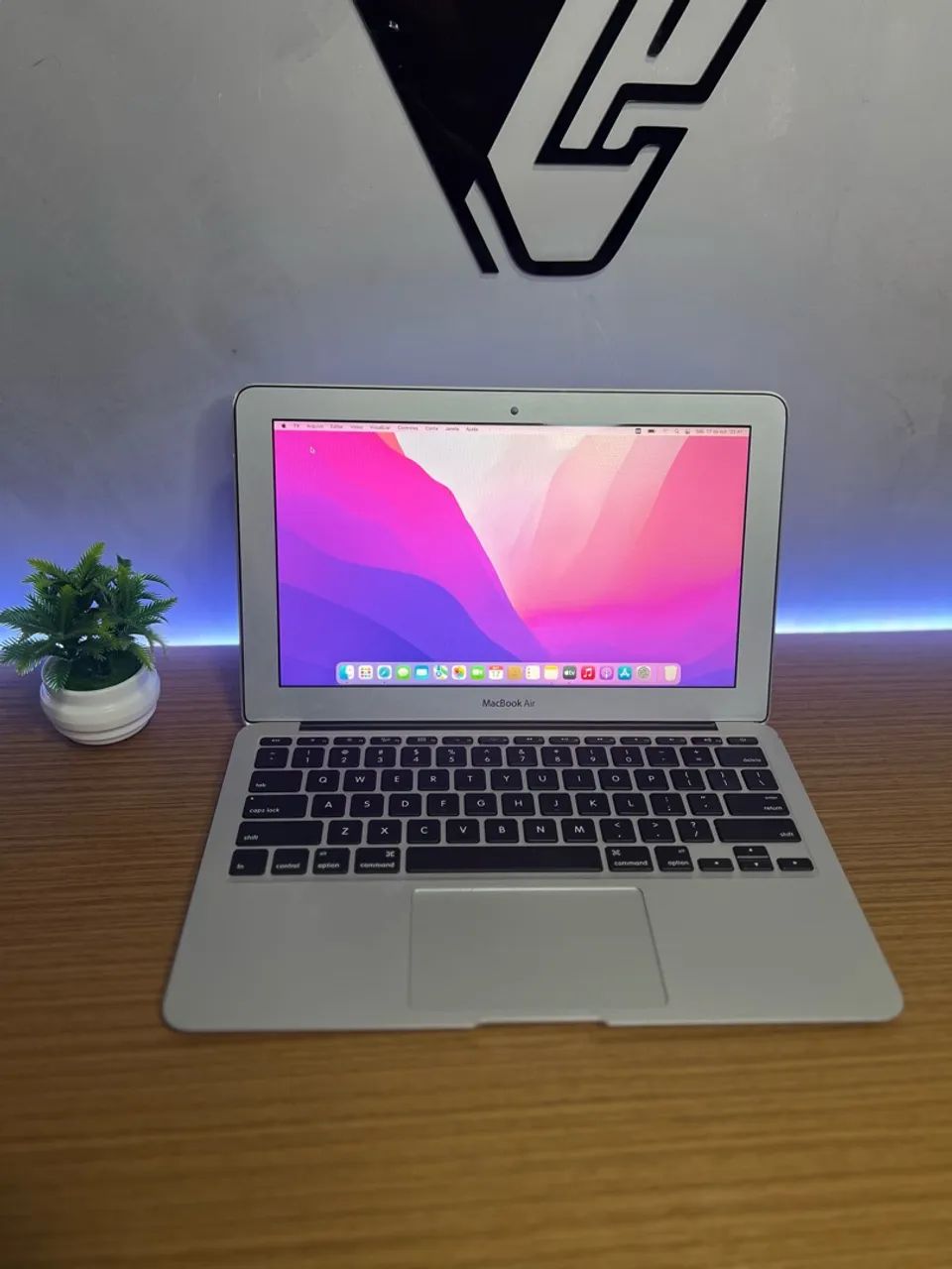MacBook Air 2015 11? 128/4gb 