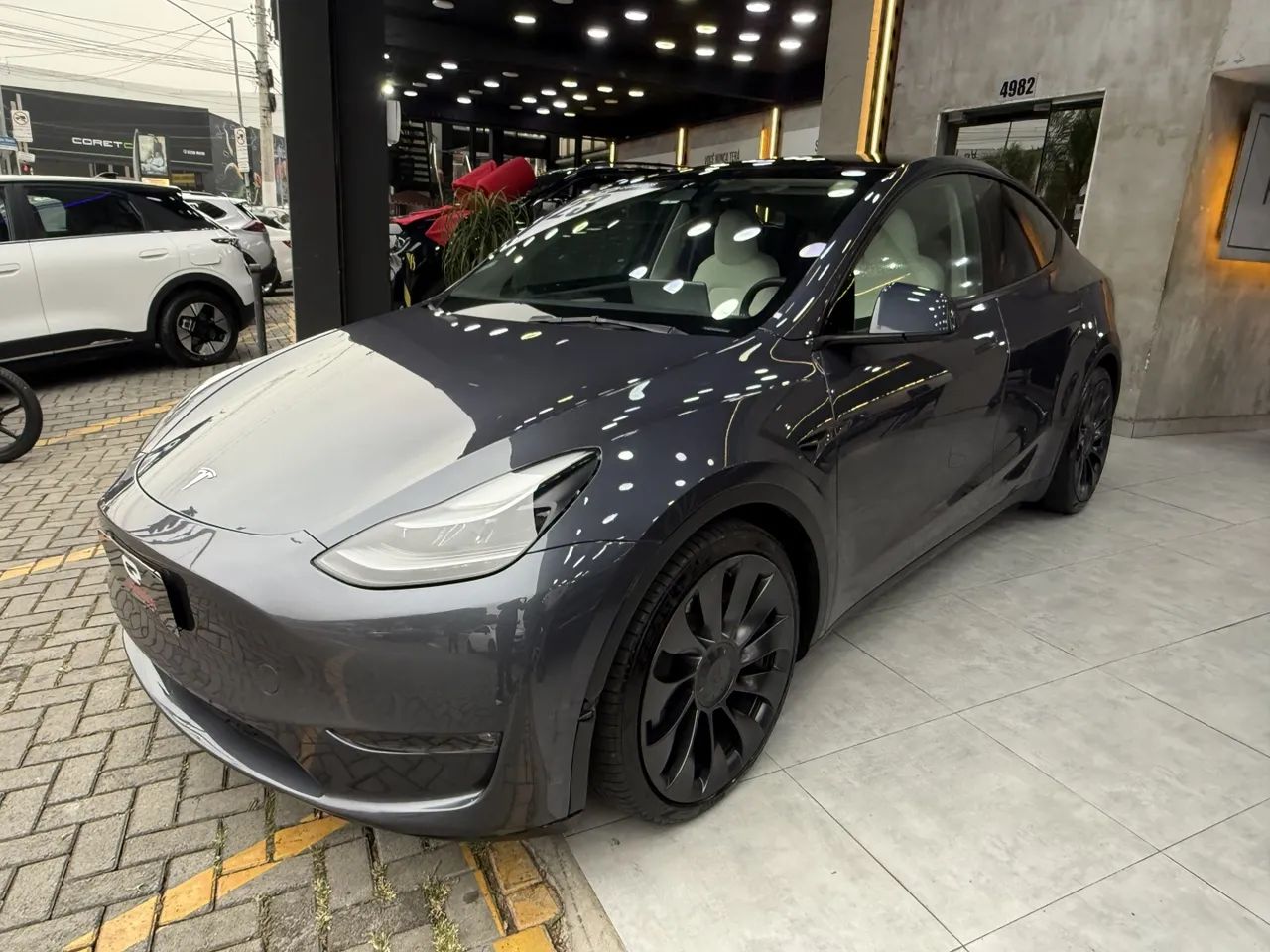 Tesla Model Y Performance 2023 - Foto 3