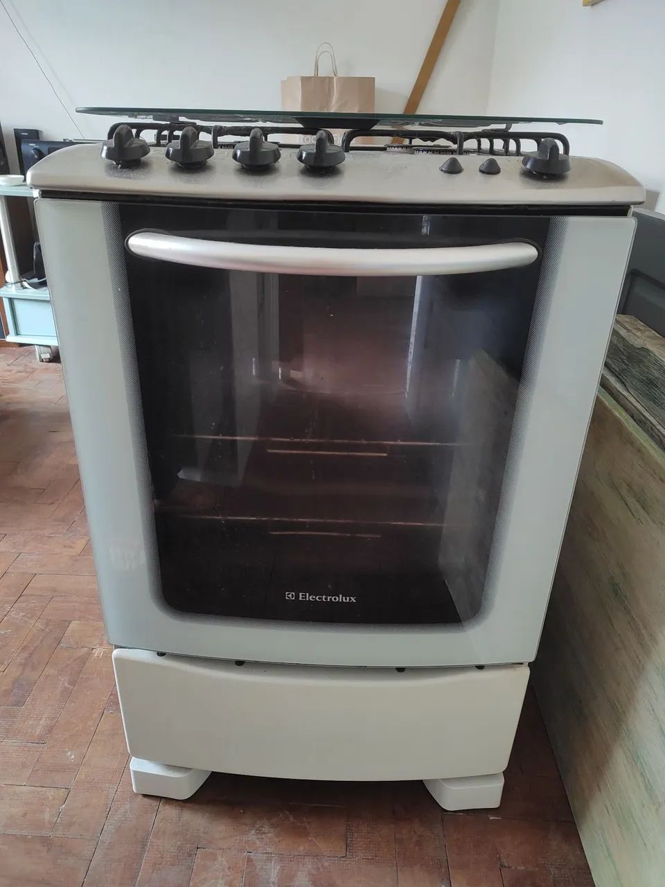 Fogão 4 bocas Electrolux 220v