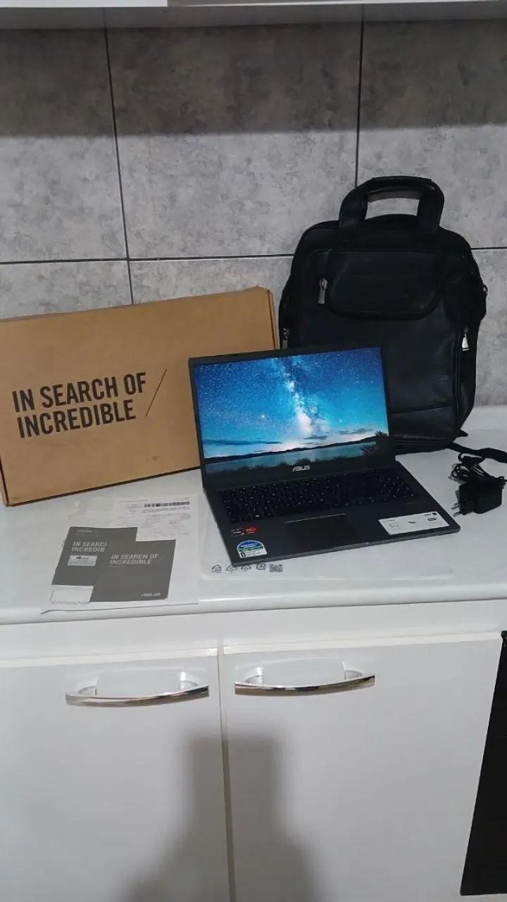 Notebook Azus Ryzen 5 Placa de video 