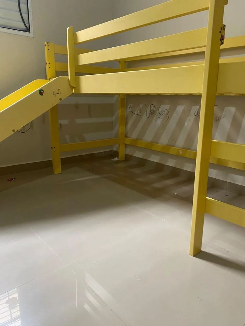Cama infantil com escorregador  - Foto 5