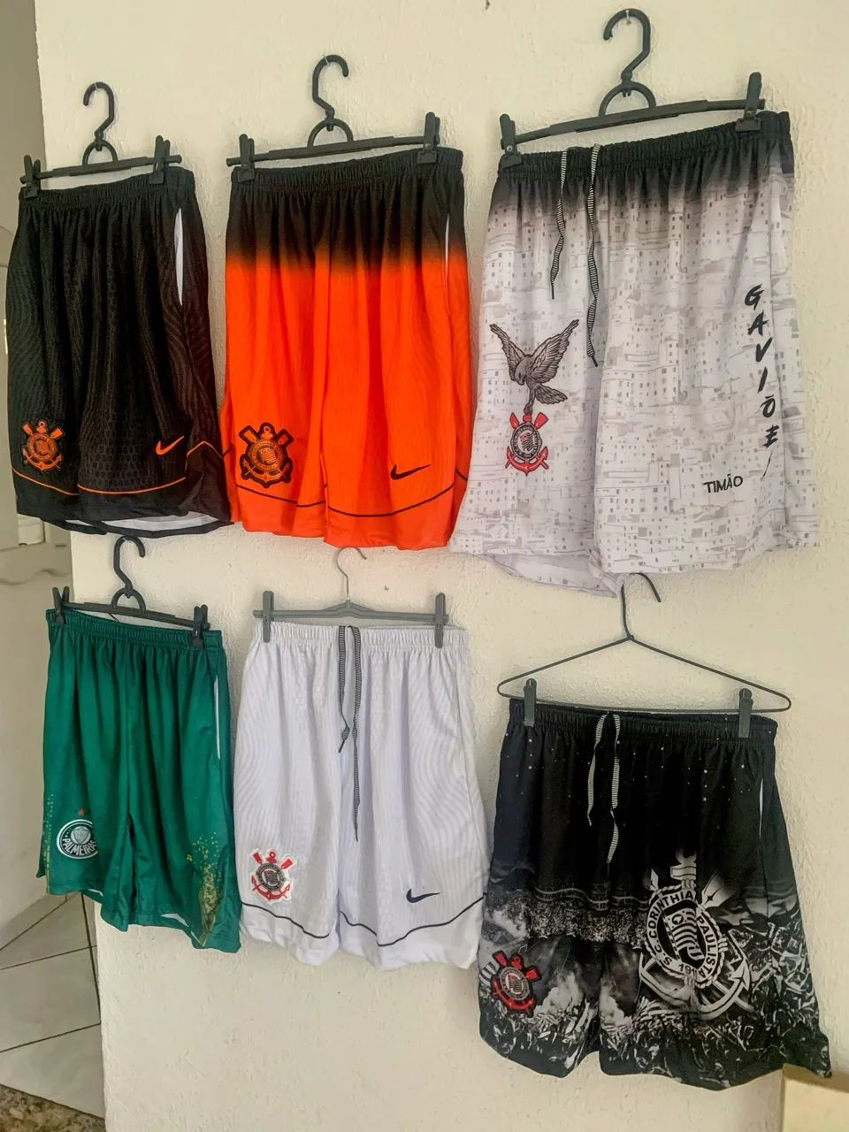 vendo camisas e shorts  - Foto 2