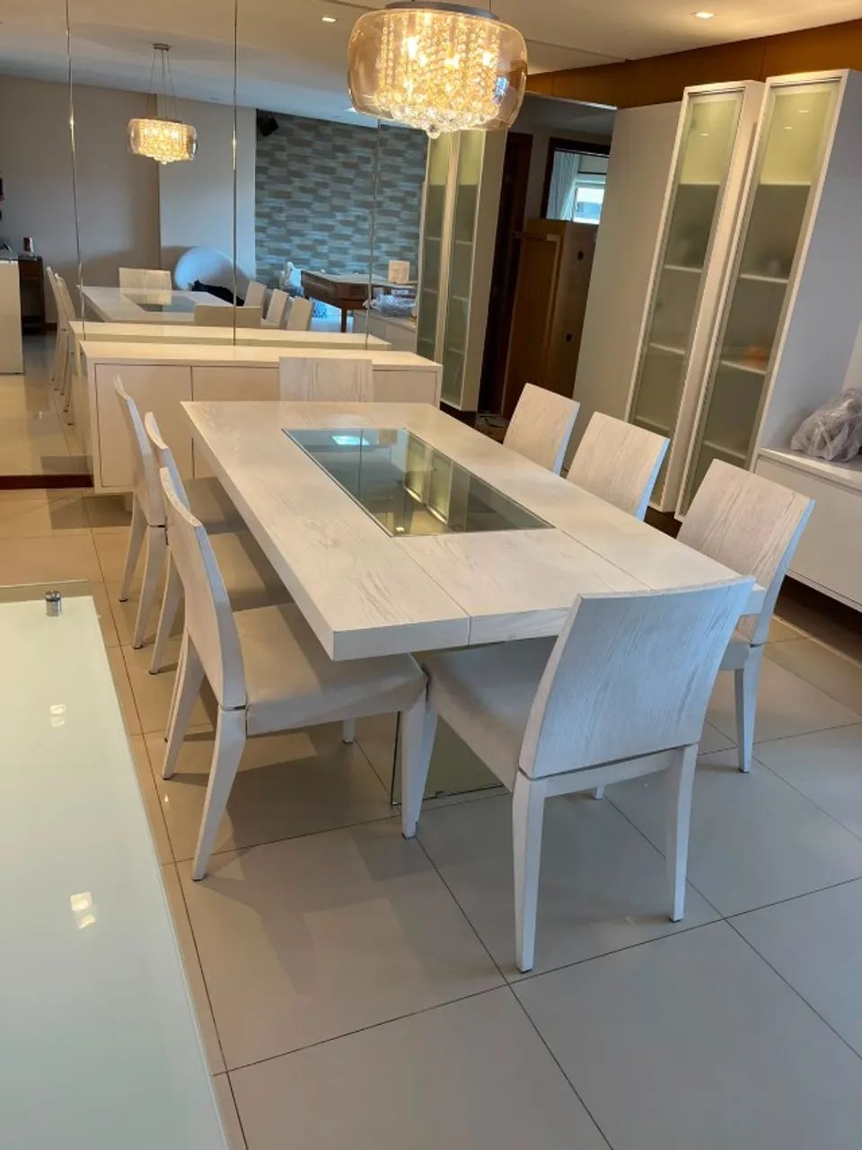 Mesa de Jantar 8 Lugares com Tampo de Vidro + 8 Cadeiras - Foto 2