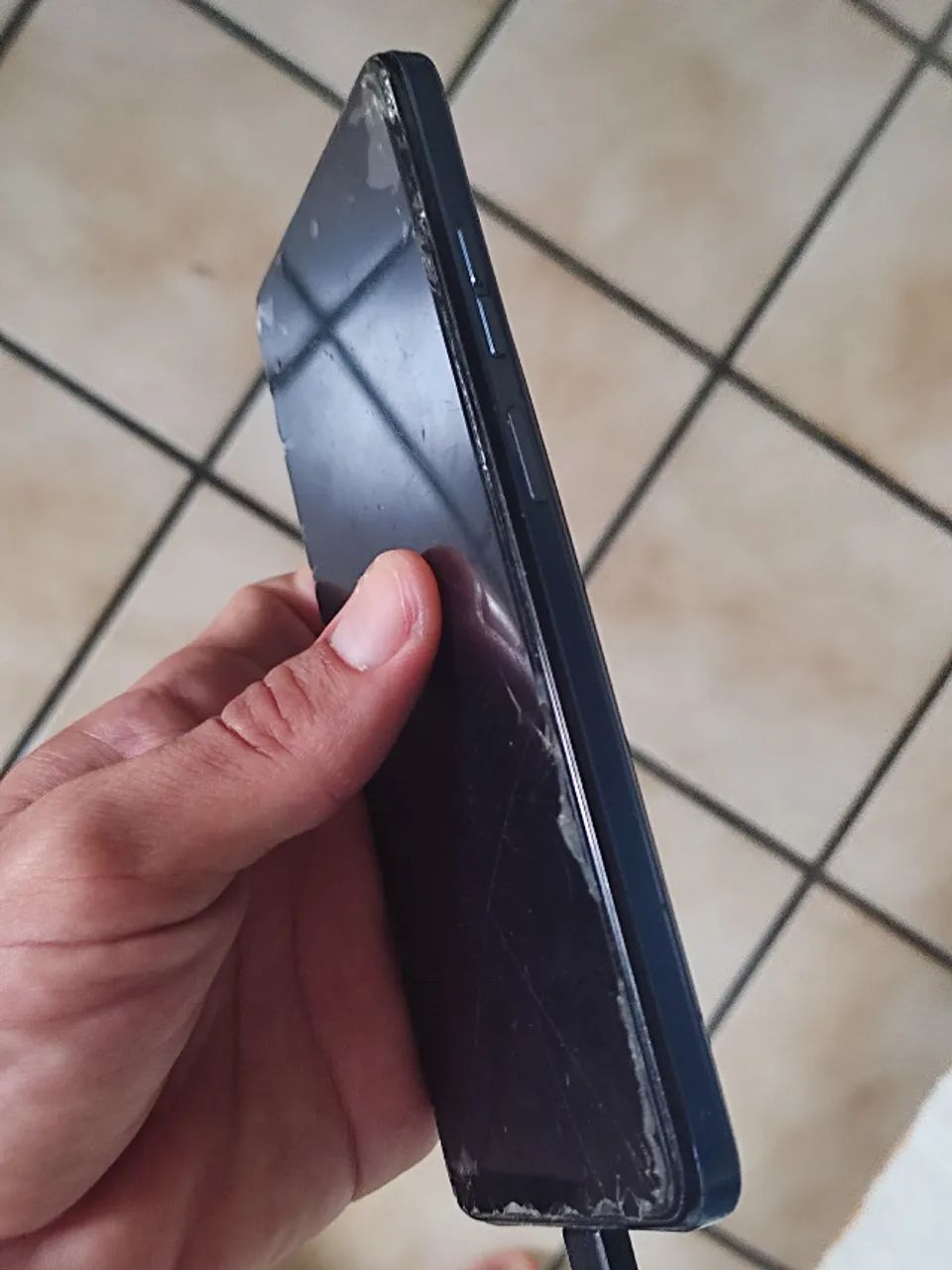 Moto G24 Power 1 ano de uso - Display avariado - Foto 3