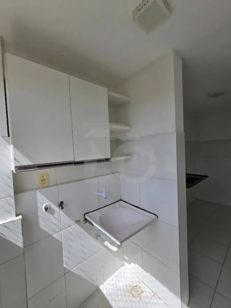 Praia da Sereia II: Apt com 2 Quartos, Varanda e 1 Vaga de Garagem - Foto 3