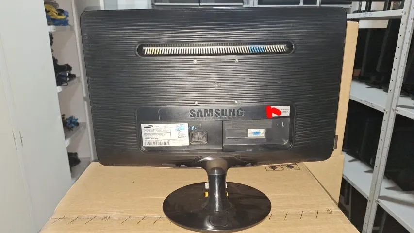 Monitor Samsung 20" - Retirado de Empresa - Funcionando - Foto 3
