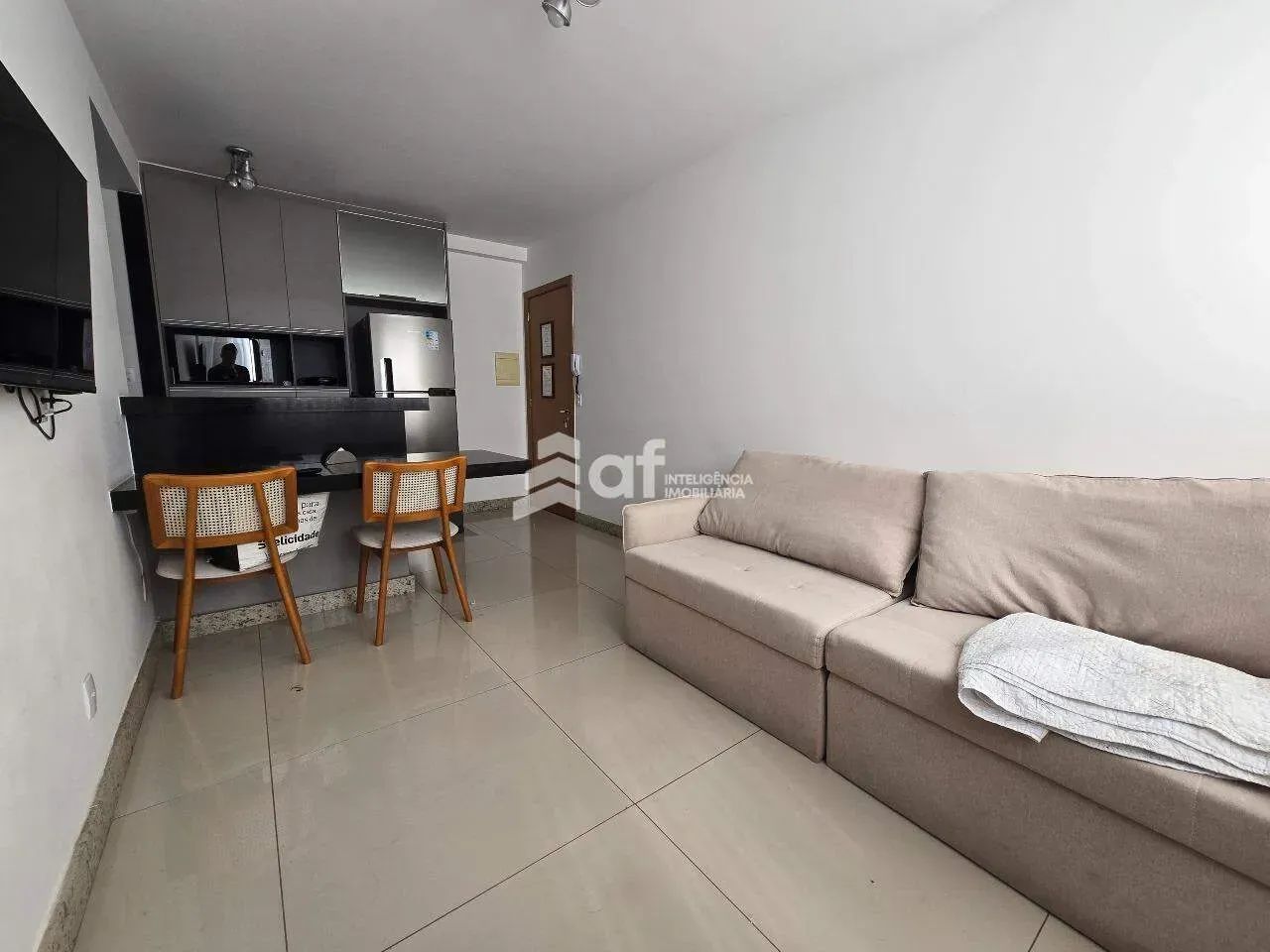Apartamento mobiliado! 2 quartos, suíte, elevador - Foto 5