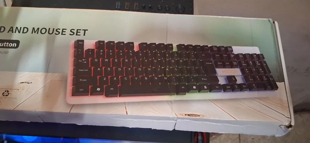 Teclado e Mouse RGB Kodi R$200 - Foto 5