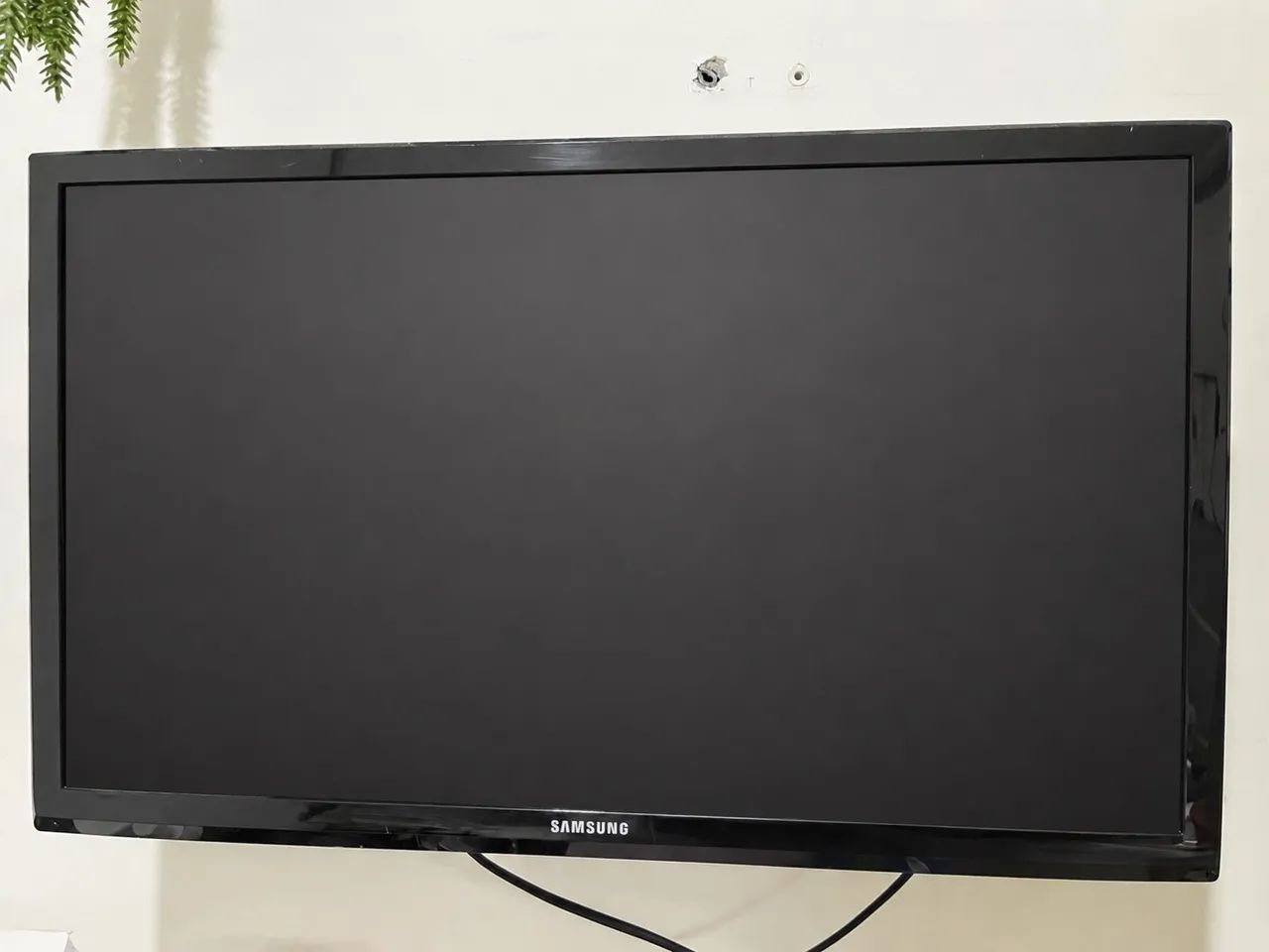TV Samsung LED 23 polegadas T23D310LH - Funcionando perfeitamente