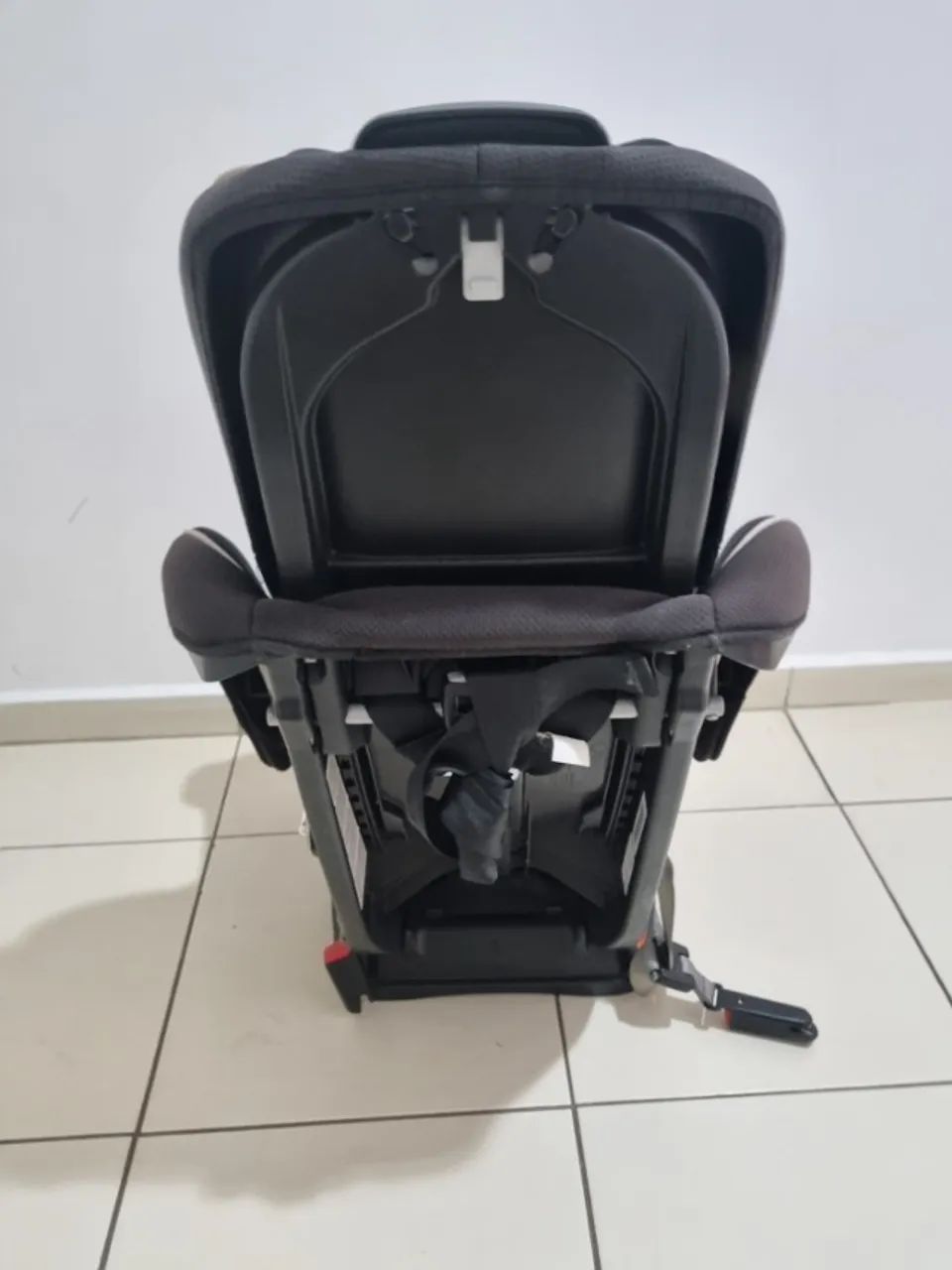 Cadeirinha Graco Extend2fit - Isofix (cinza e preto) Usada  - Foto 5