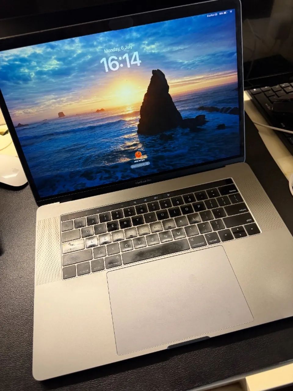 MACBOOK PRO 15" (2018) / Intel Core i9 6 núcleos 2.9 GHz  - Foto 5
