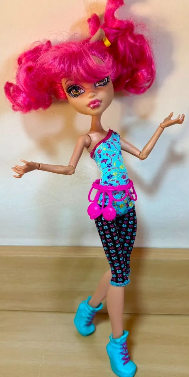 Monster High Howleen Wolf Dance Class