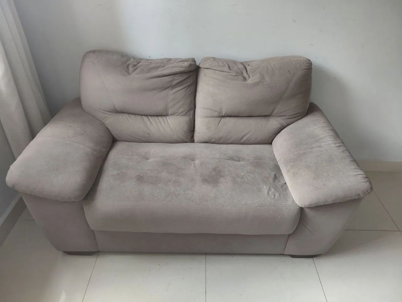 Sofá 2 lugares