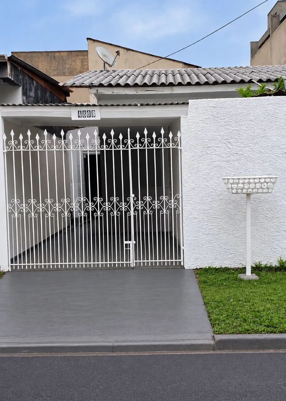 Casa, kitnet, loft com garagem