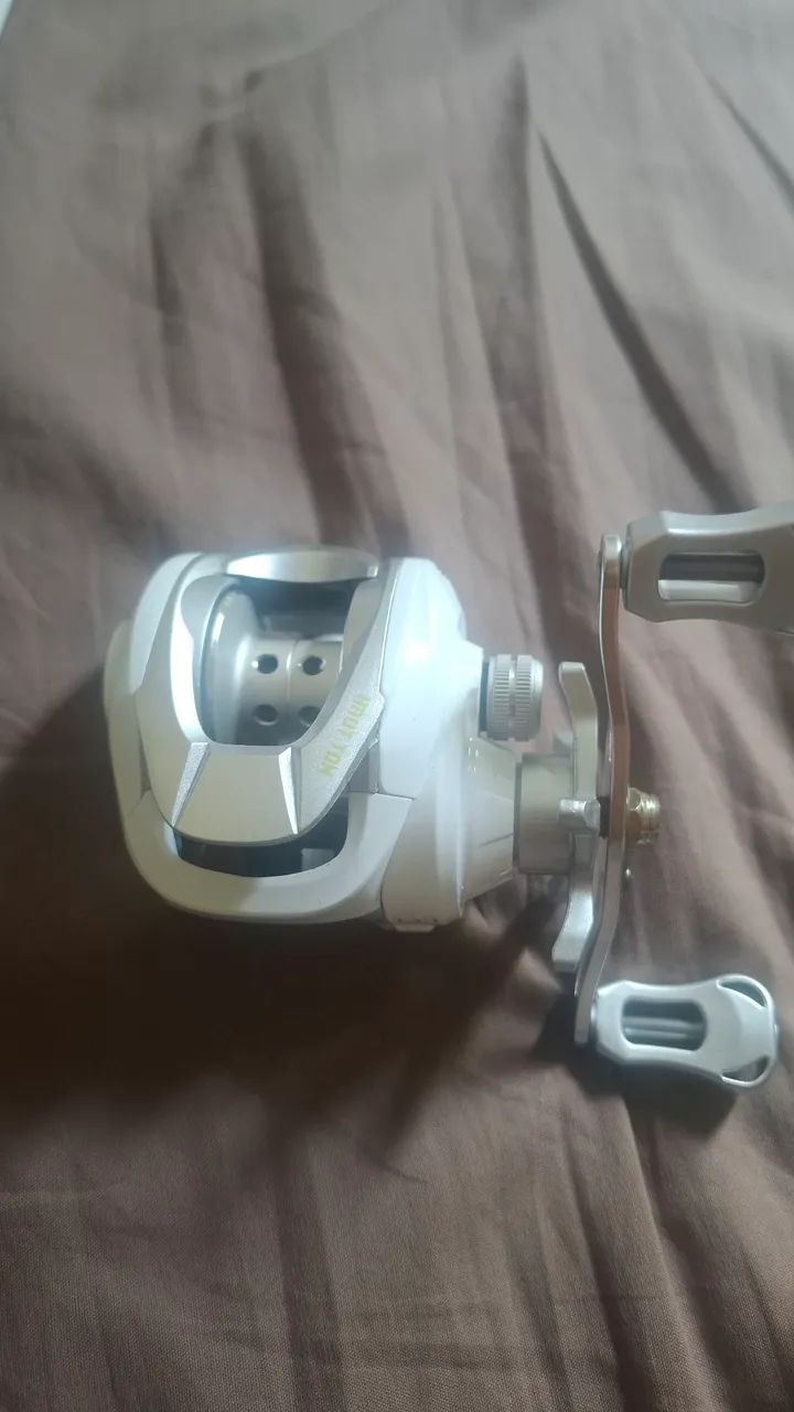 Kit pesca vara e carretilha branca 