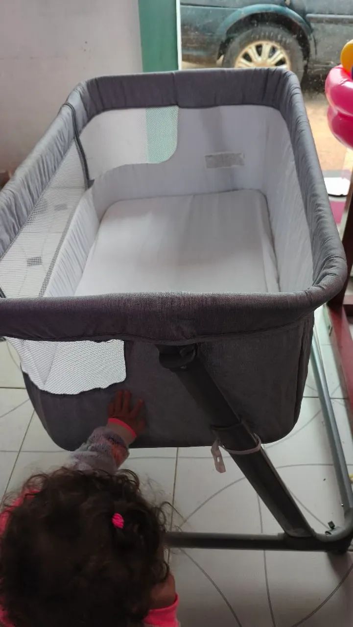 Berço Co-Sleeper Voyage Link Cinza com Rodinhas  - Foto 5