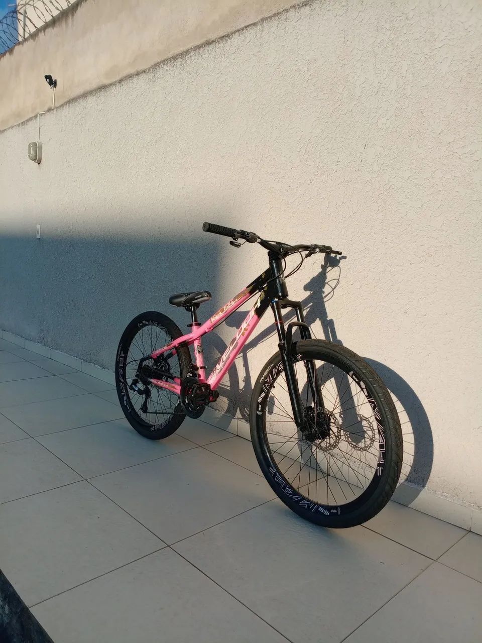 bicicleta nova zero mesmo apenas vendendo !! aro 26  - Foto 5