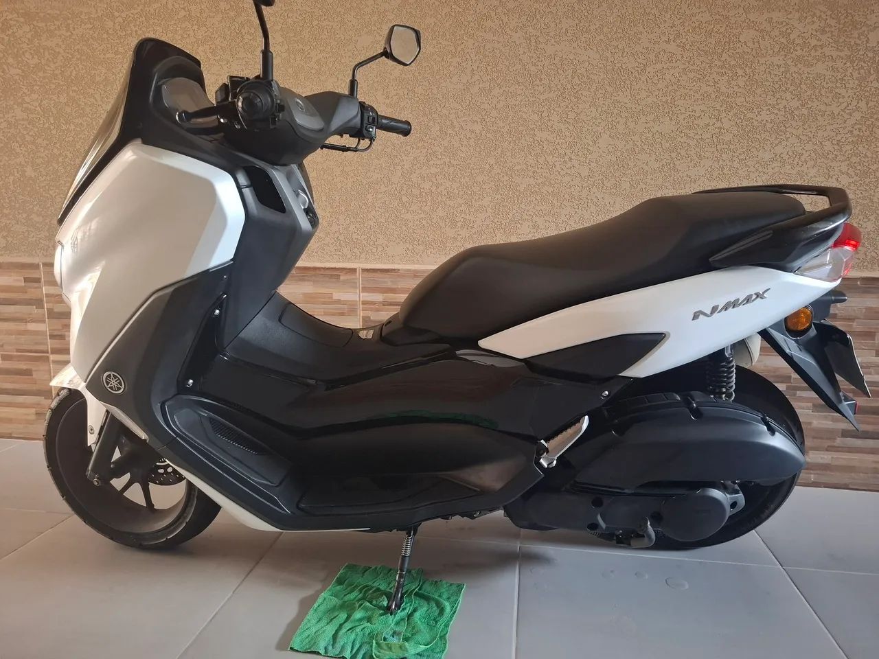 YAMAHA NMAX - Foto 3