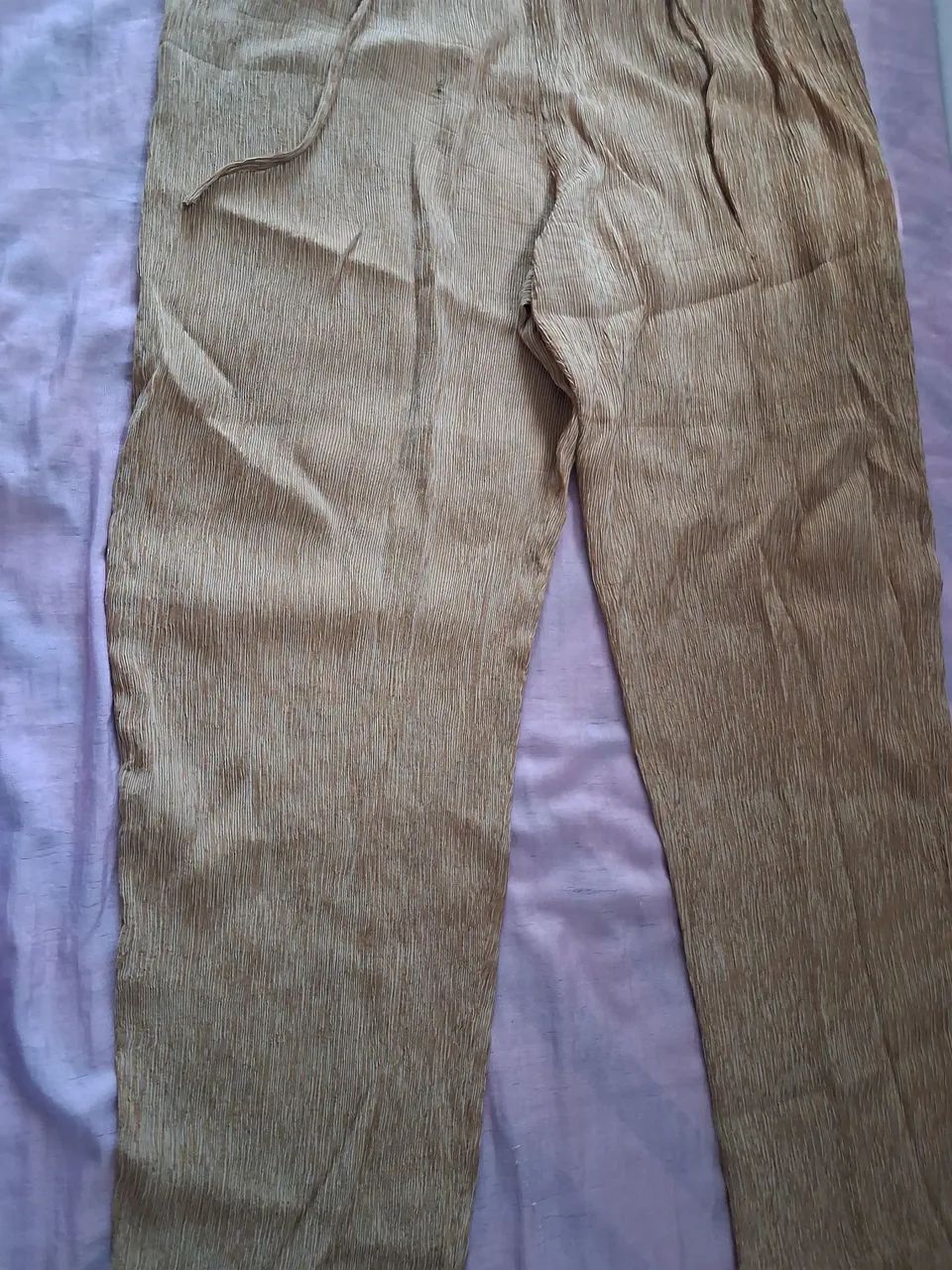 Calça marron com pequenas listras  tipo palazio pijama Ana Paiva muito confortável e chic