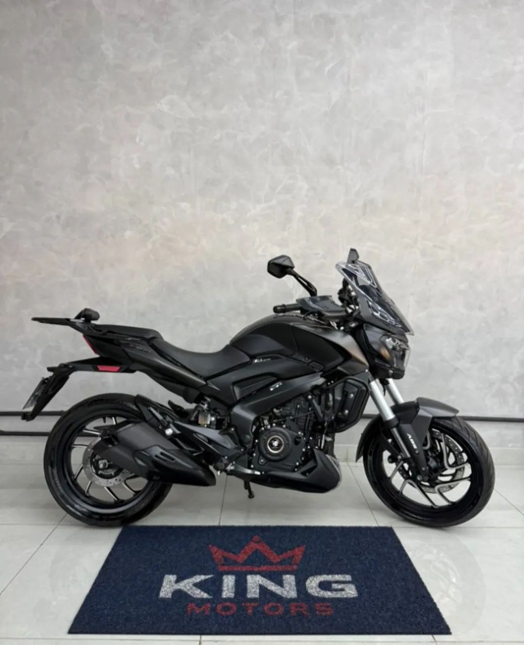 DOMINAR D400