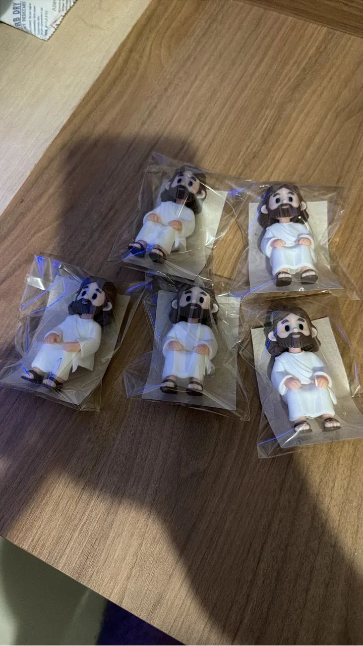 MINI JESUS SENTADO