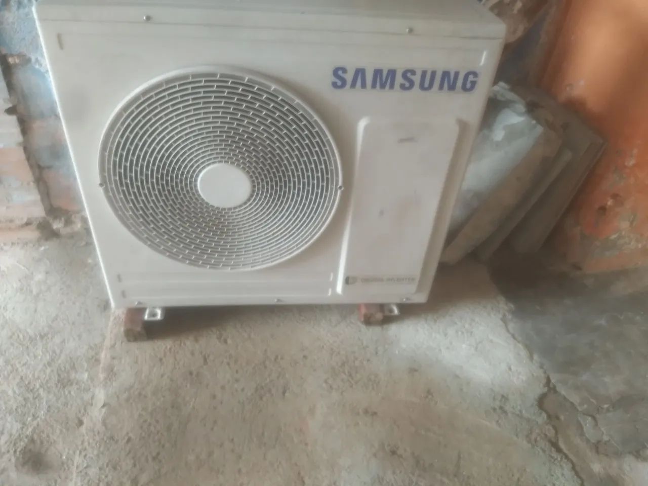 Ar condicionado 24mil btus  frio e quente  - Foto 2