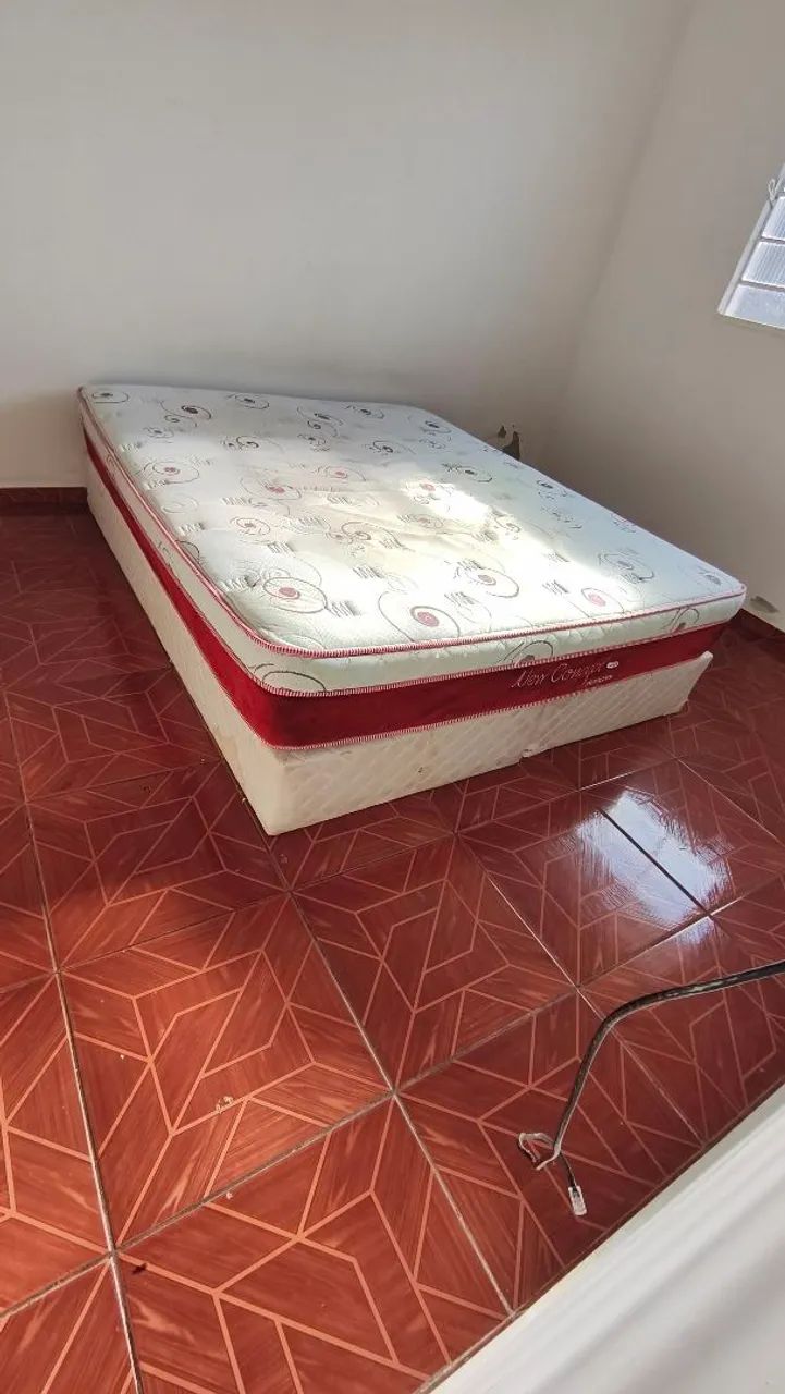 Cama box com colchão casal Queen 