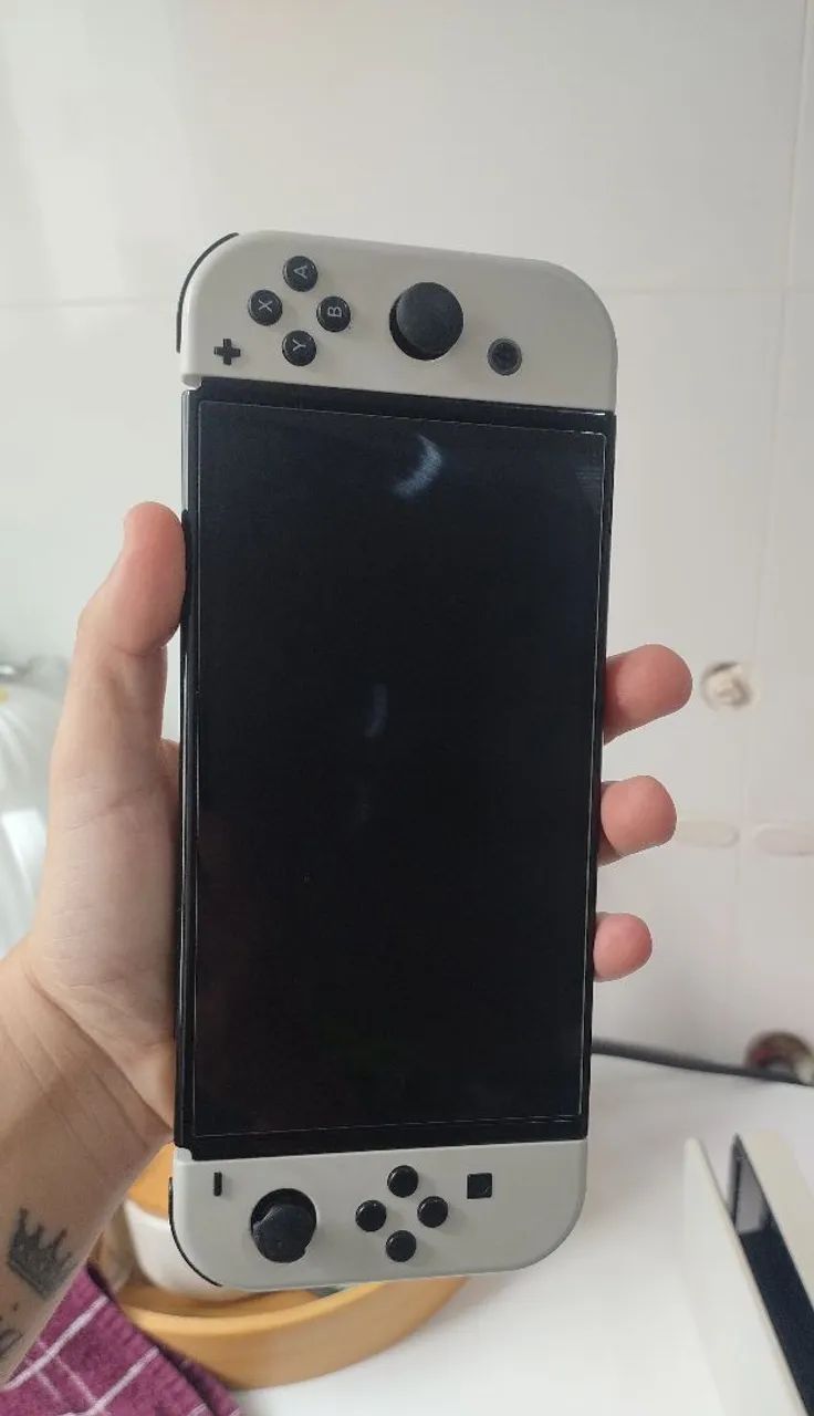 Nintendo Switch OLED + Pro Controller  - Foto 3