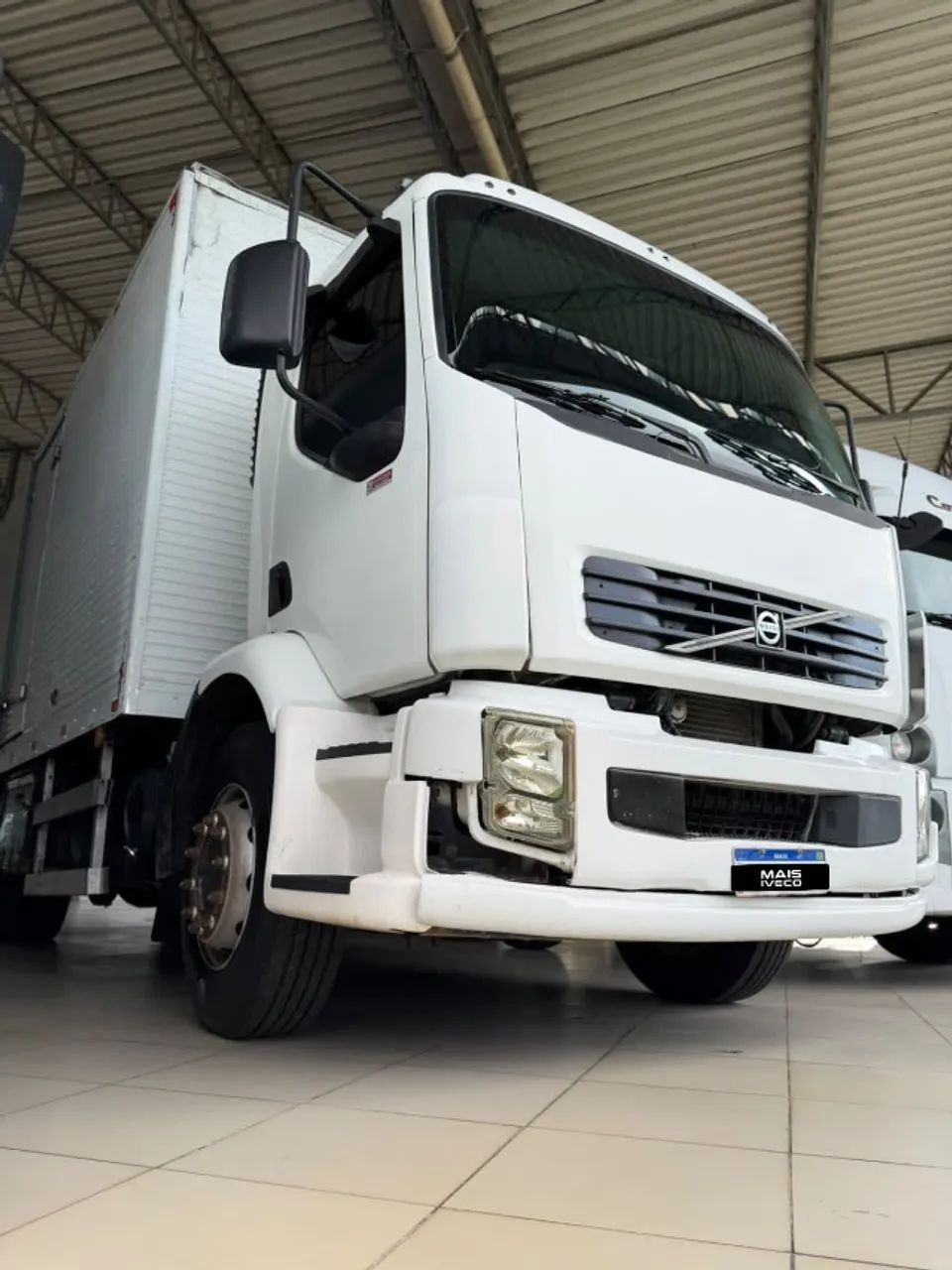VOLVO VM 270 6X2 2013 - Foto 4