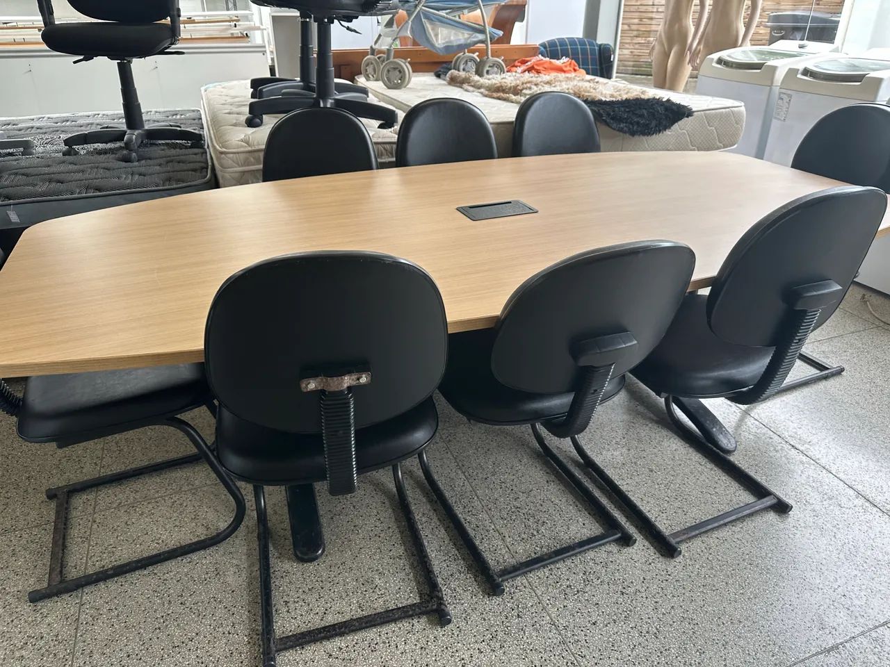 Mesa de reuniões com 8 cadeiras  - Foto 2