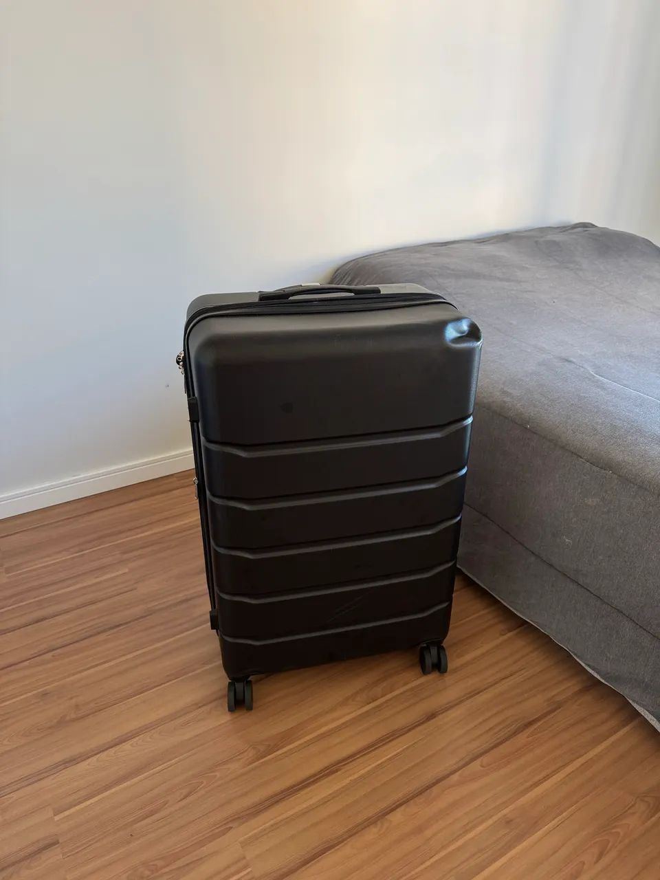 Mala 23kg - Grande - Com travas - Foto 2