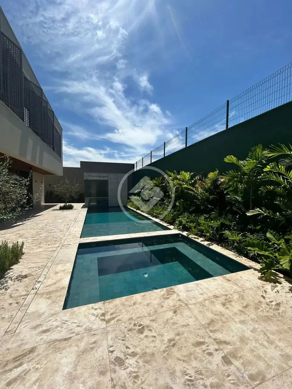Sobrado 4 Suites codigo: 273687