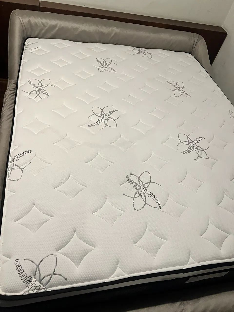 Cama luxo Queen com colchão  - Foto 5