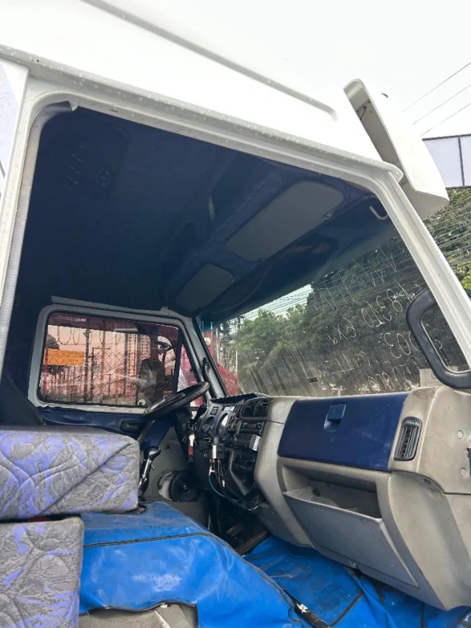 VW Titan 18-310 6x2 2003 - Foto 4
