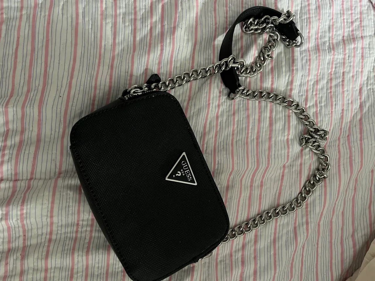 Bolsa guess noelle