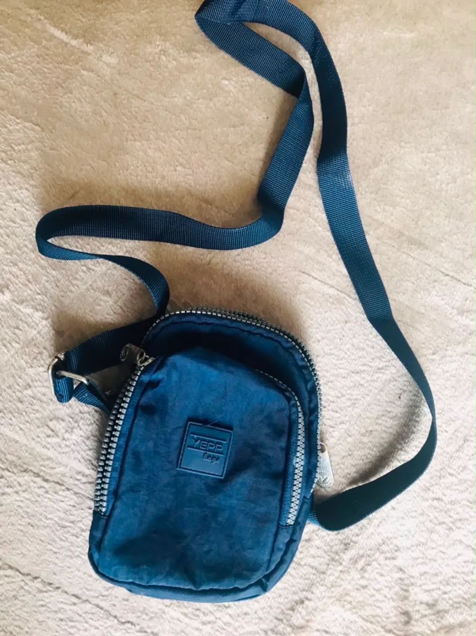 Bolsa transversal pequena azul 